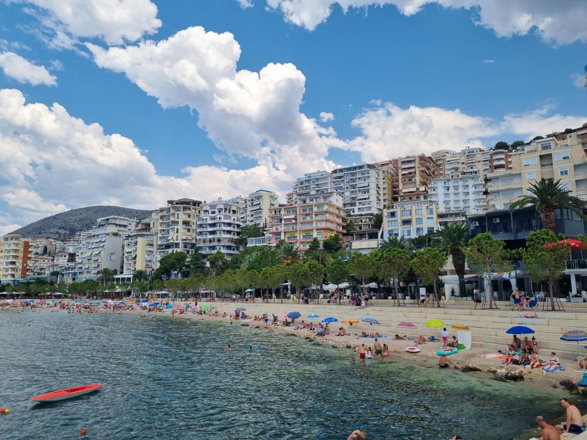 Celin Apartment Sarandë Exterior foto